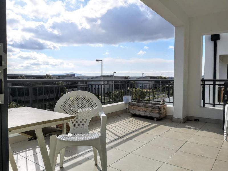 To Let 2 Bedroom Property for Rent in Sandown Western Cape